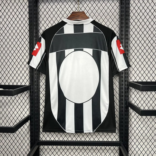 2002-2003 Retro Juventus Home Jersey