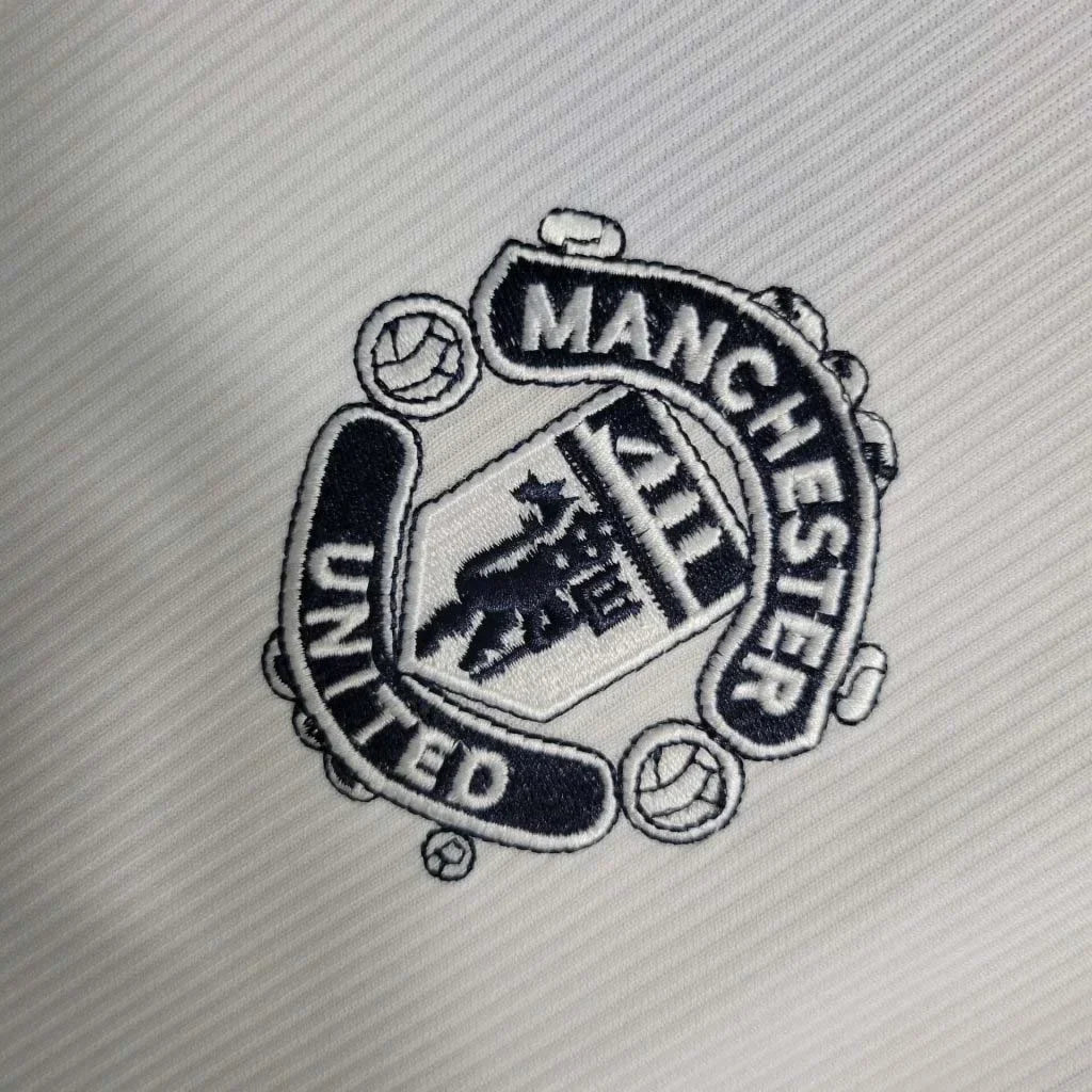 2000/2001 Retro Manchester United Away Jersey