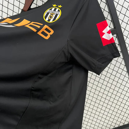 2001-2002 Retro Juventus Away Jersey